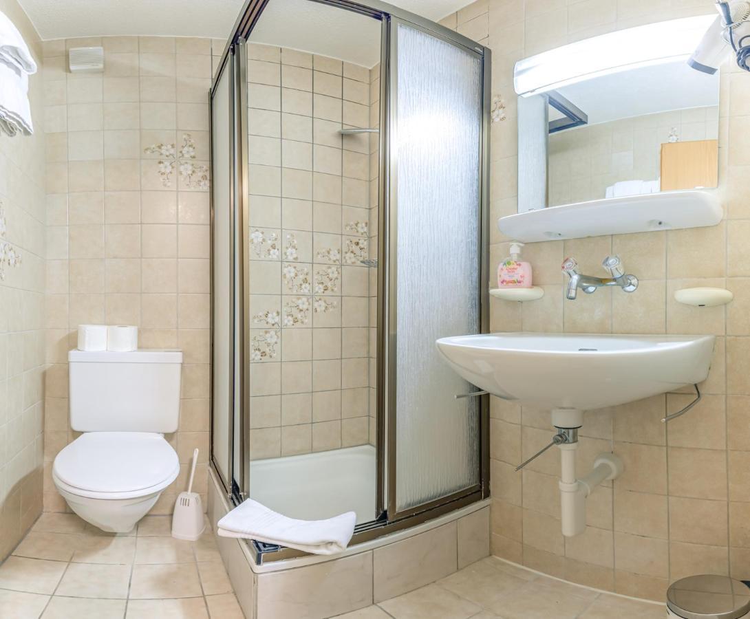 Kehr Apartment - Aare Jungfrau Ag Гриндельвальд Экстерьер фото
