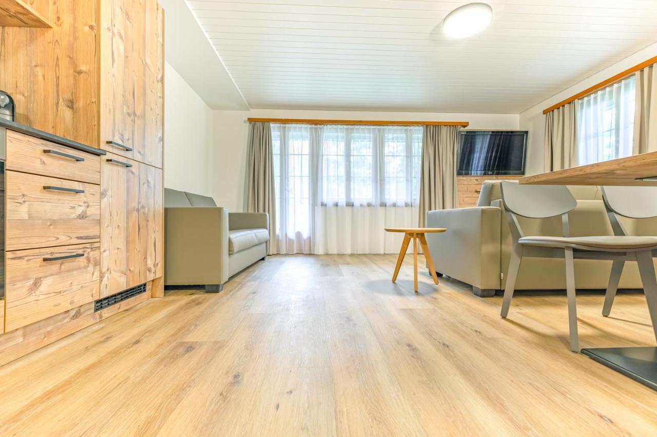Kehr Apartment - Aare Jungfrau Ag Гриндельвальд Экстерьер фото